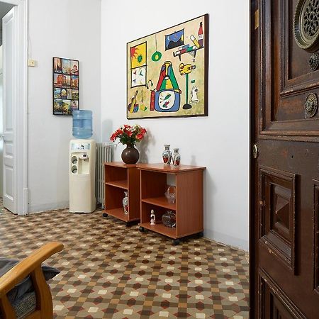 B&B Estudiantes Balmes Barselona Dış mekan fotoğraf