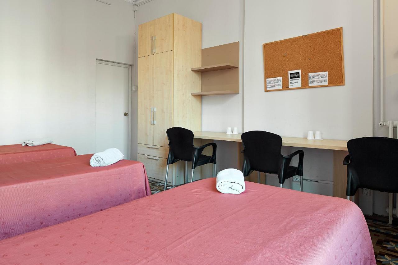 B&B Estudiantes Balmes Barselona Dış mekan fotoğraf
