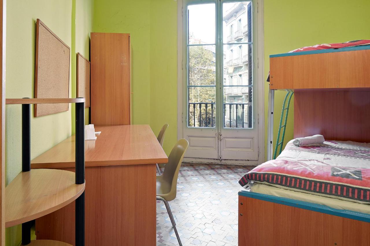 B&B Estudiantes Balmes Barselona Dış mekan fotoğraf