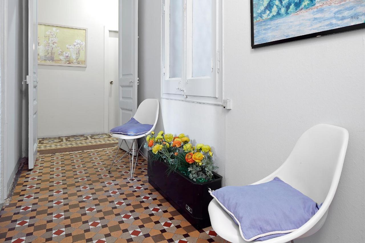 B&B Estudiantes Balmes Barselona Dış mekan fotoğraf