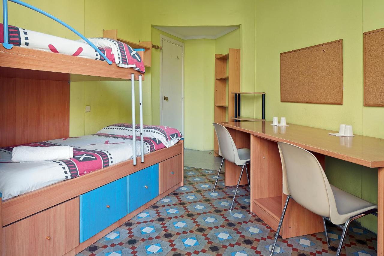 B&B Estudiantes Balmes Barselona Dış mekan fotoğraf
