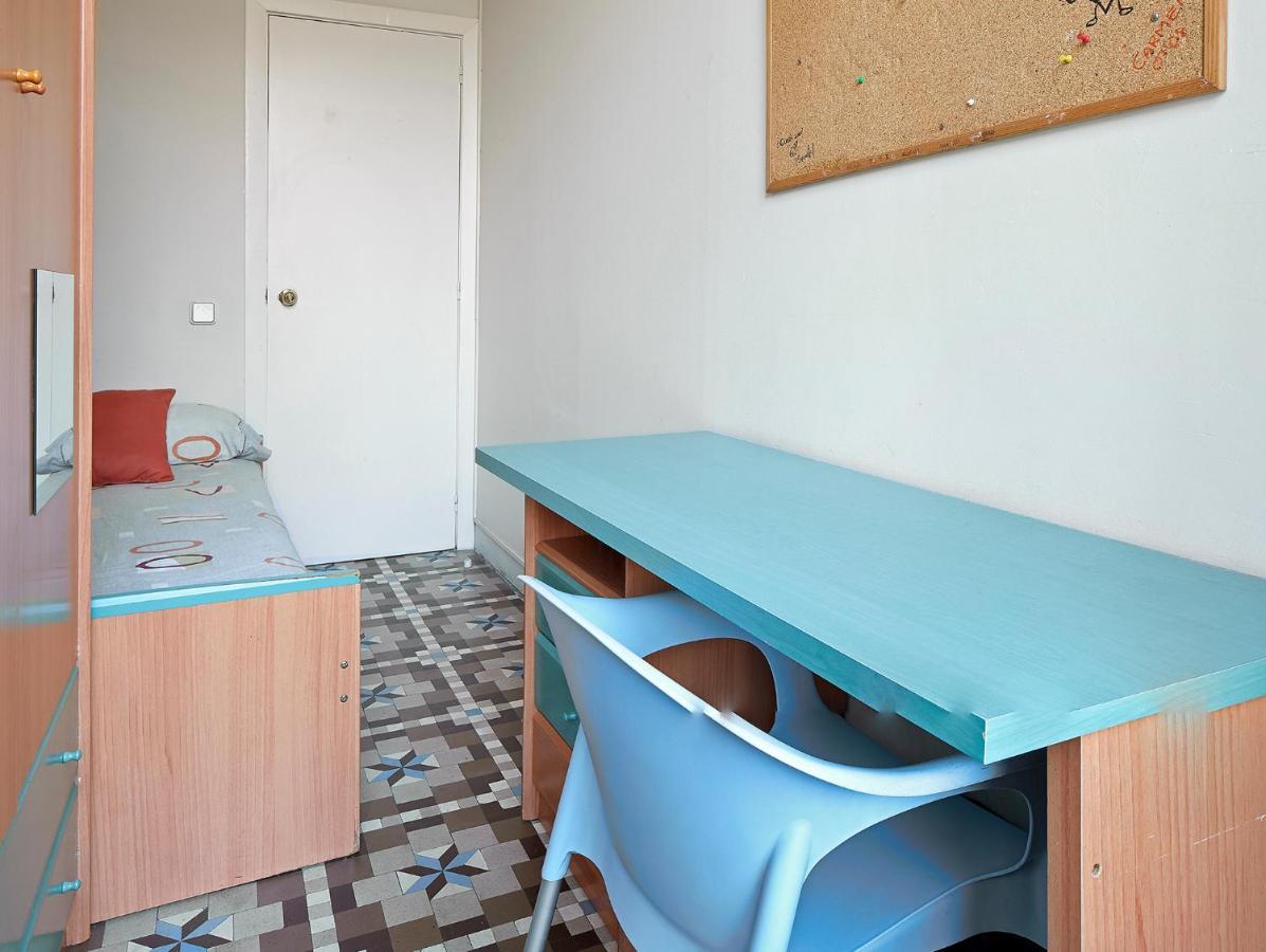 B&B Estudiantes Balmes Barselona Dış mekan fotoğraf